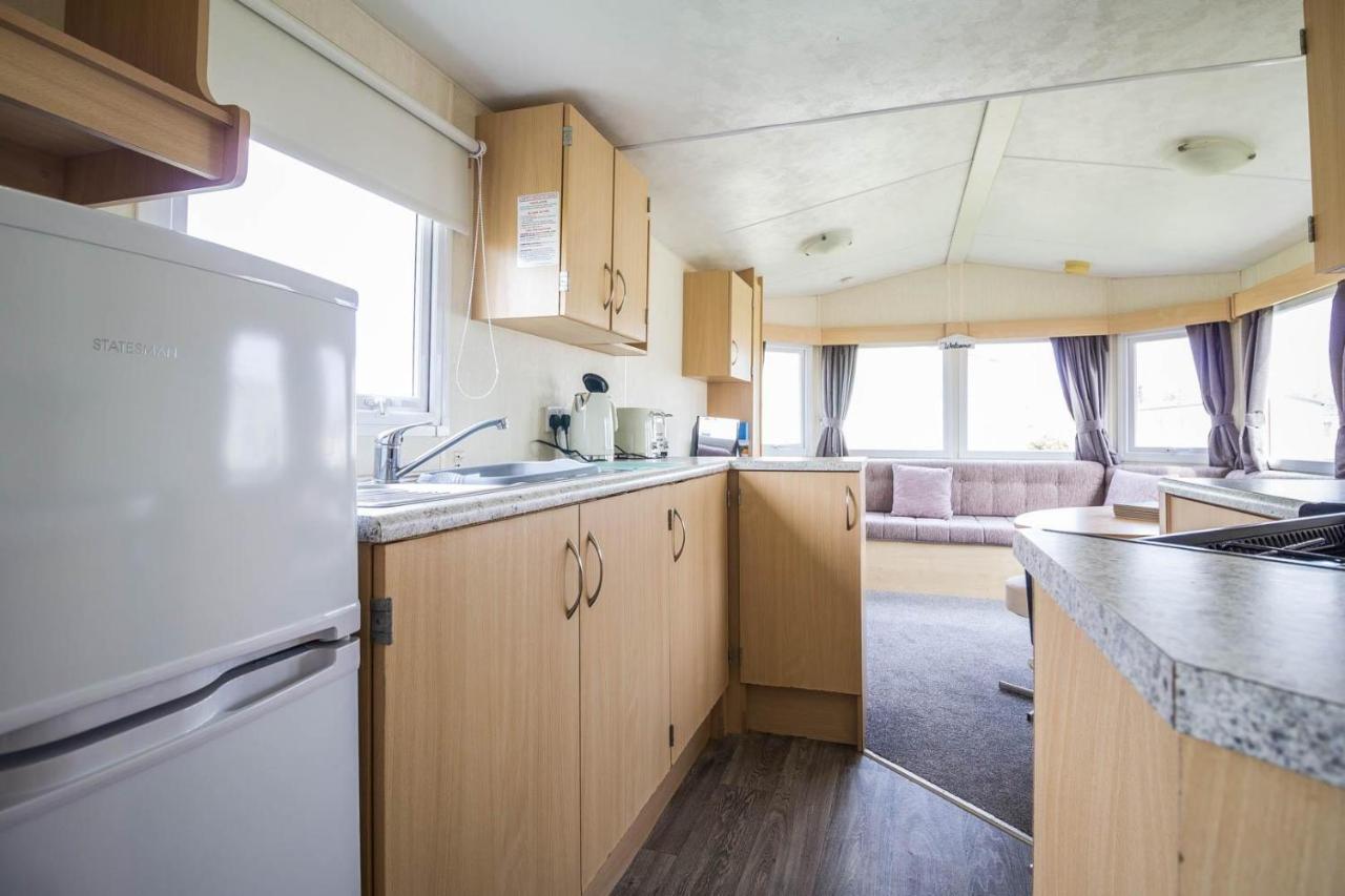 Lovely 8 Berth Caravan At Southview Holiday Park In Skegness Ref 33061C Hotel Buitenkant foto